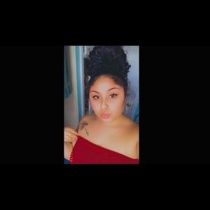 Meet your Posher, Brittney